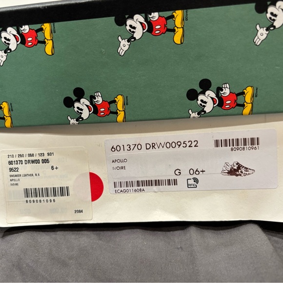 Disney Gucci Beige Sneakers with Mickey Mouse Graphic - Picture 6 of 7